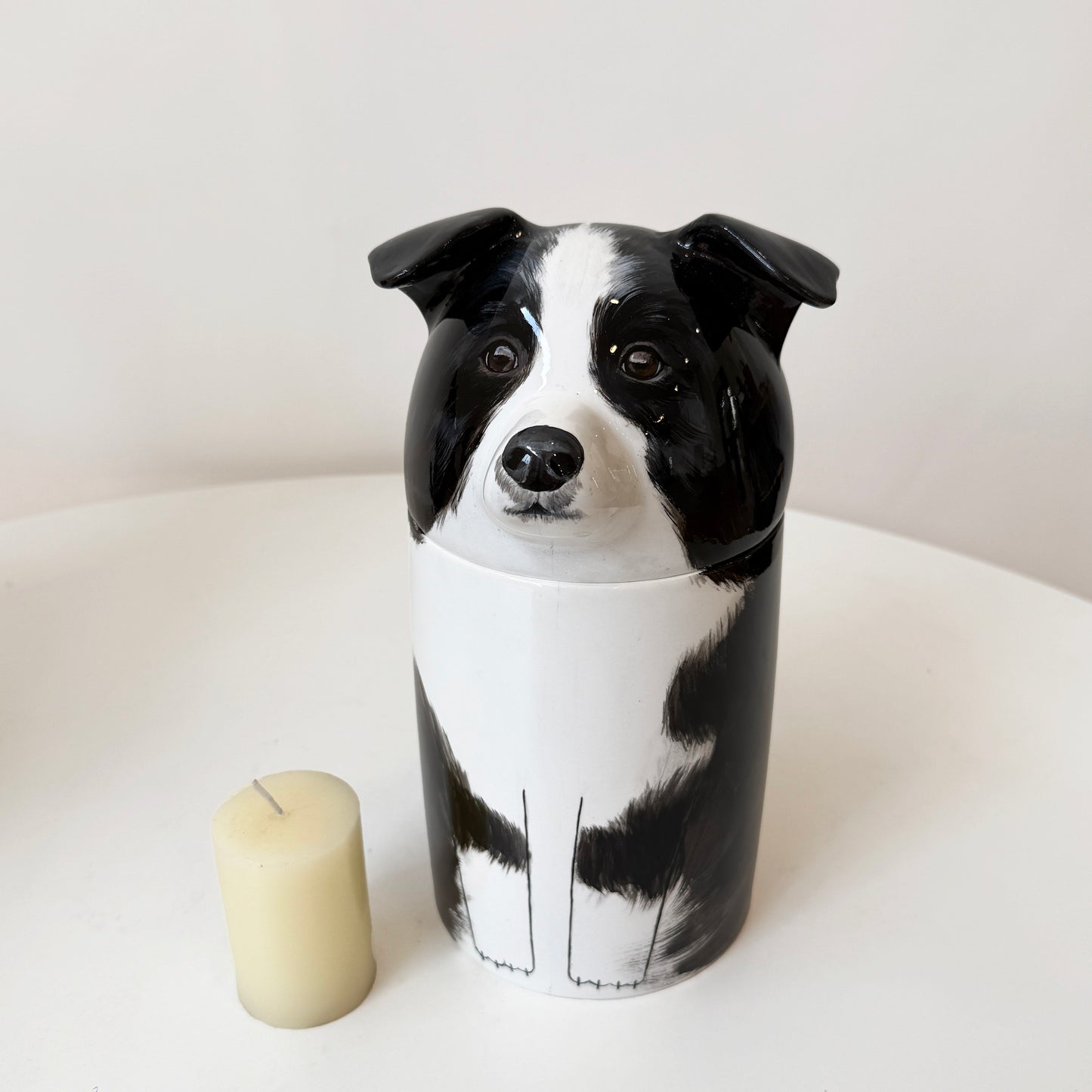Custom Hand-painted Dog Memorial Urn - Ceramic Pet Portrait Keepsake for Dog Lover