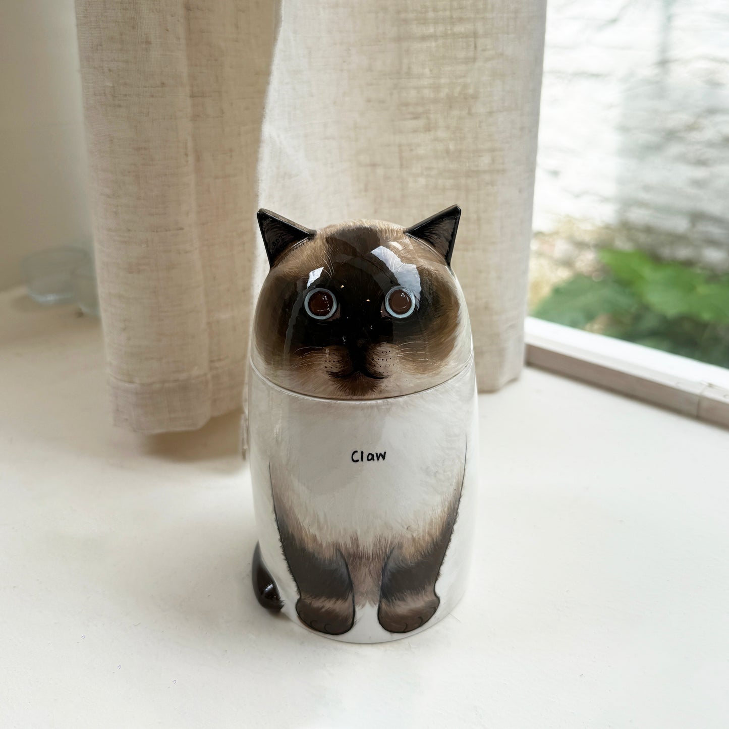 Custom Cat Memorial Urn - Handcrafted Ceramic Urn for Cat